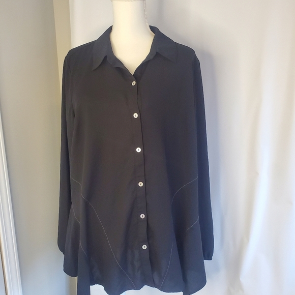 LOGO by Lori Goldstein Tops - LOGO Women's Size L black lagonlook button front asymmetrical blouse